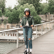 將圖片載入圖庫檢視器 YEEP.ME 100 法國電動滑板車
